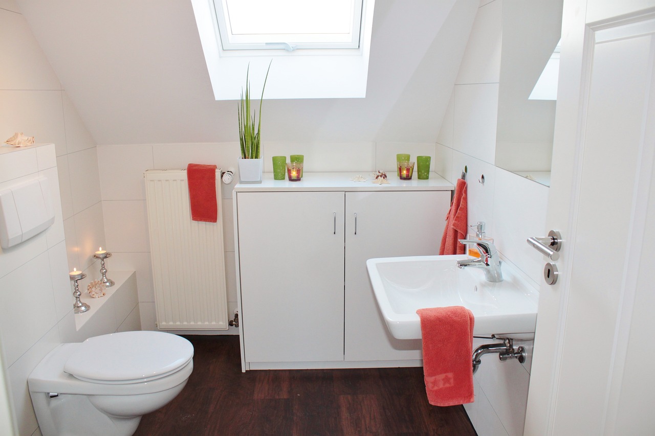 Creating a DIY Suspended Shelf for Your Bathroom